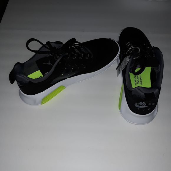 Nike Air Max 200 Basketball Shoes/Sneakers - Picture 6 of 12
